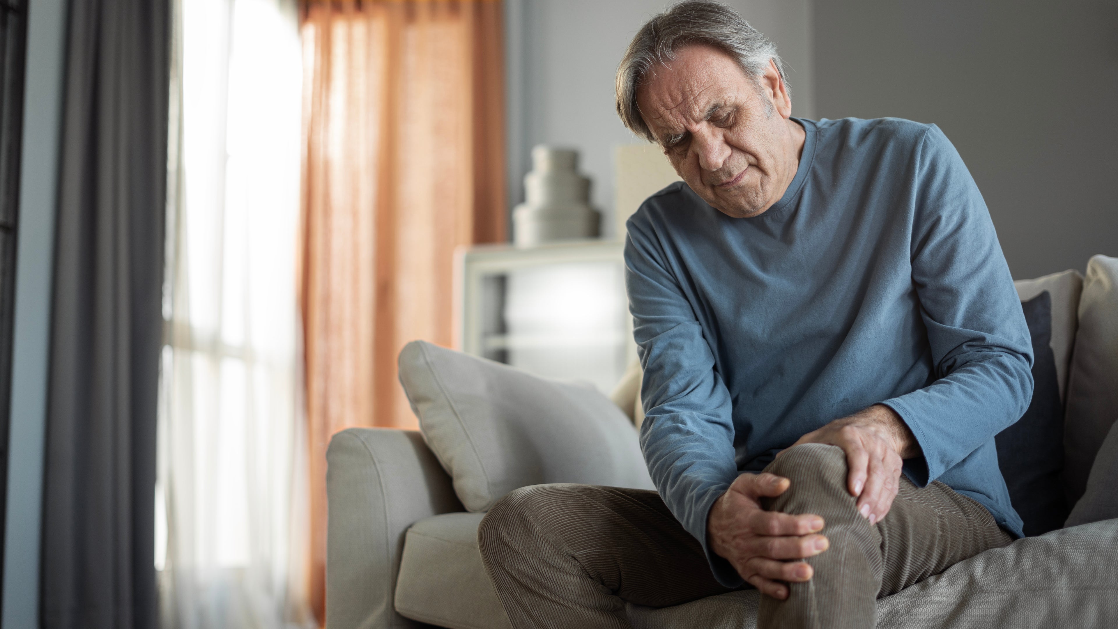ALMIVITAL Kühlende Kniesalbe Forte – Pflege & Frische für strapazierte Knie 500ml